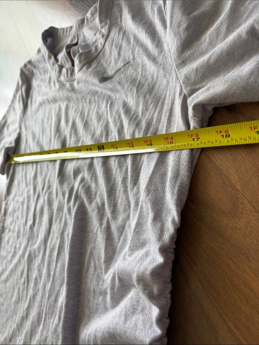 Nike Women's Short Sleeve Crewneck Top - light lavender Size S